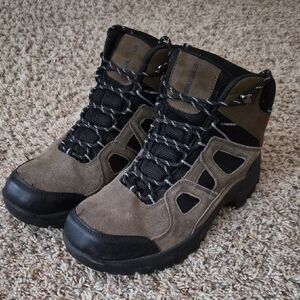 Sturdy Everest Men's Outdoor Boots - Black and Brown